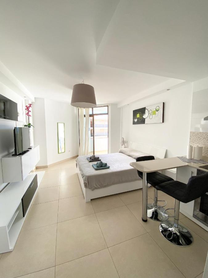 Aloha Summerland Vip Studio Sea & Pool View Los Cristianos  Exteriör bild